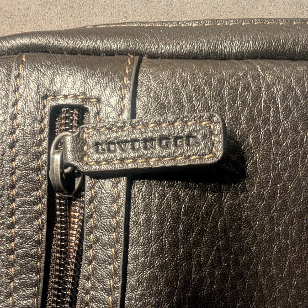 Levenger Brown Leather Travel Folio for Tablet and Accessories - Picture 5 of 8